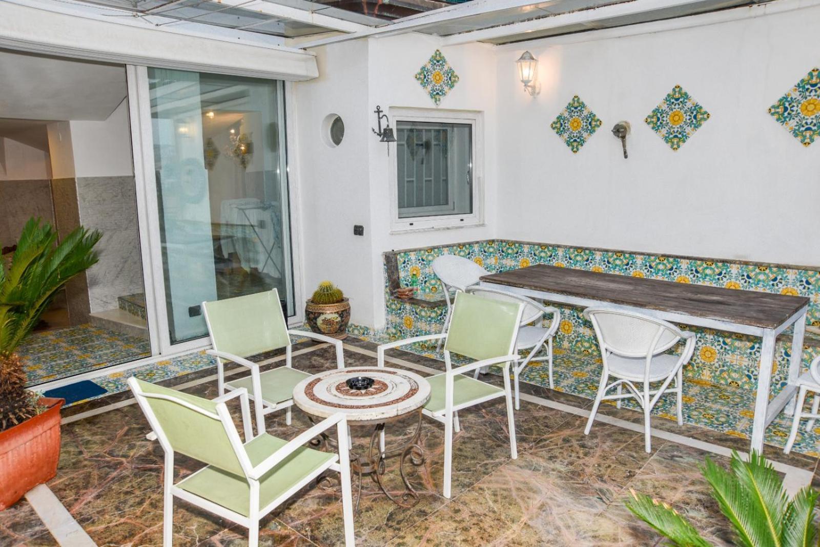 La Casa Sul Mare Lägenhet Neapel Exteriör bild